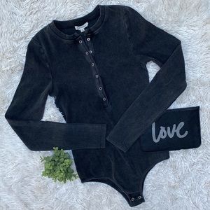 EE:Some LS Ribbed Snap Bodysuit 💗 Washed Black